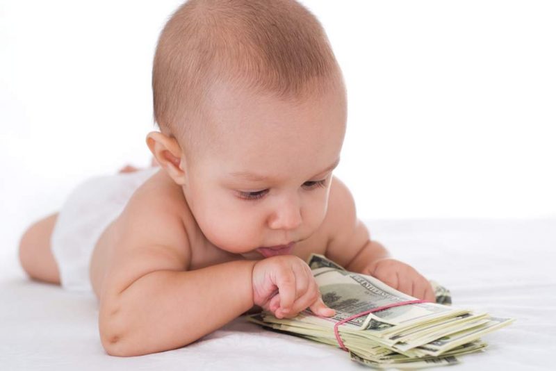 Детские деньги - что это такое и какого размера ежемесячные пособия в России