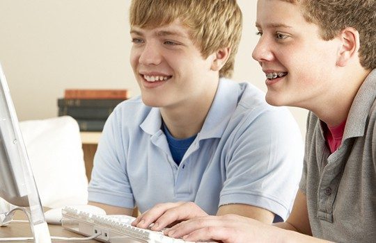 Как заработать деньги подростку в интернете без вложений